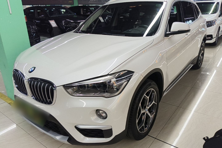BMW X1 2019 #2 BMW X1 2019 car image #2