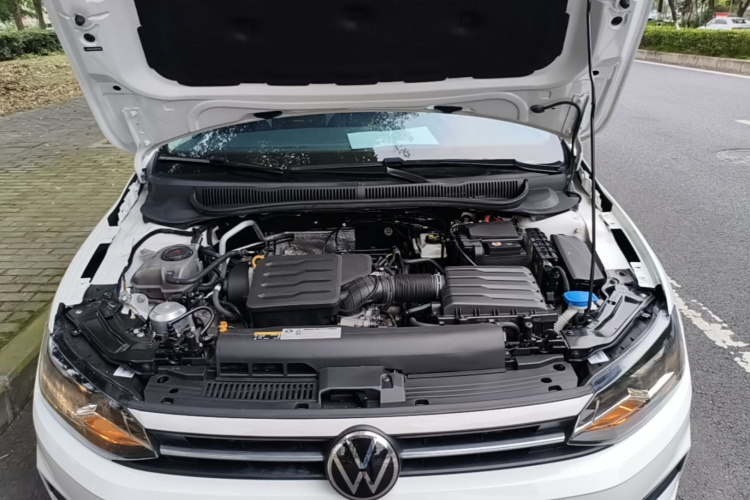 Volkswagen Polo 2022 car image #20