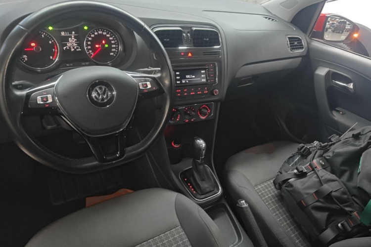 Volkswagen Polo 2017 car image #10