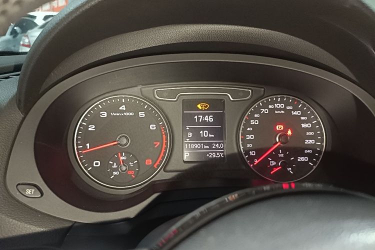 Audi Q3 2016 #12 Audi Q3 2016 car image #12