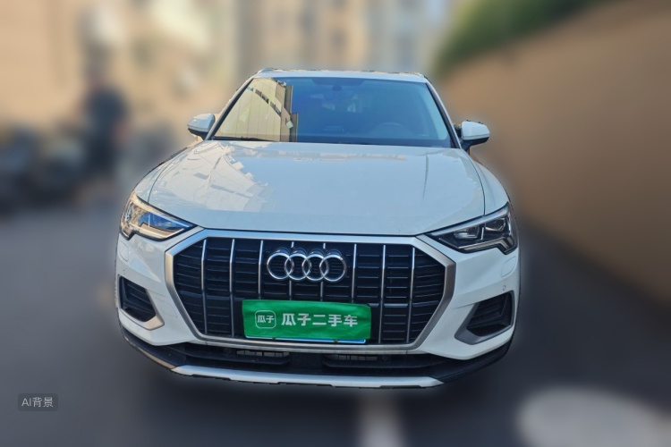 Audi Q3 2020 car image #3