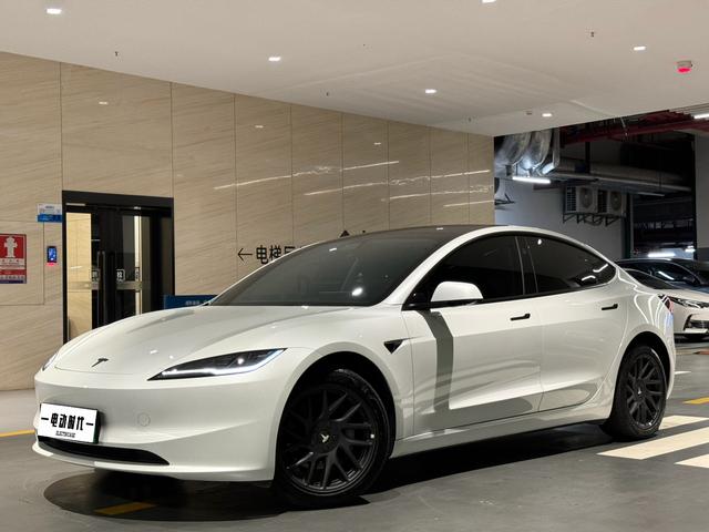 Tesla Model 3 2025 صورة سيارة #24