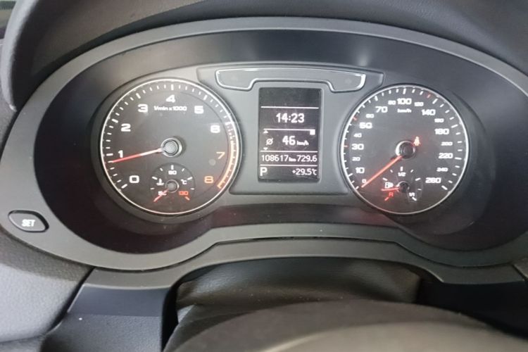 Audi Q3 2019 #12 Audi Q3 2019 car image #12