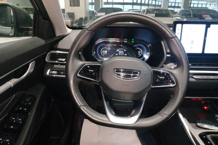 GEELY Emgrand 2024 car image #11