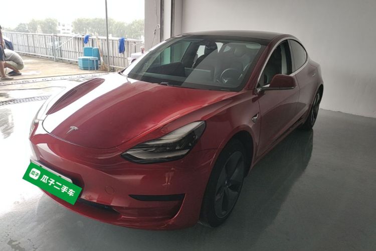 Tesla Model 3 2020 car image #2