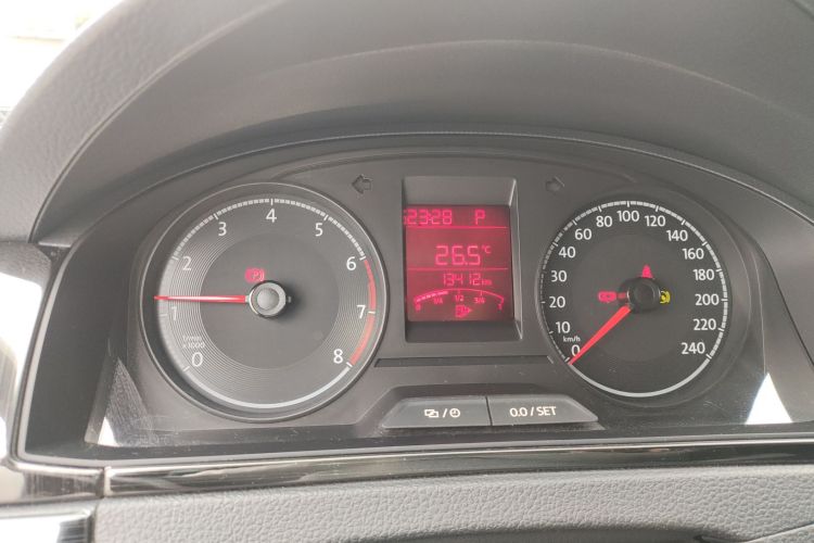 Volkswagen Santana 2019 صورة سيارة #12