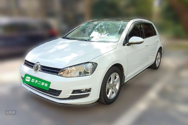 Volkswagen Golf 2017 car image #2