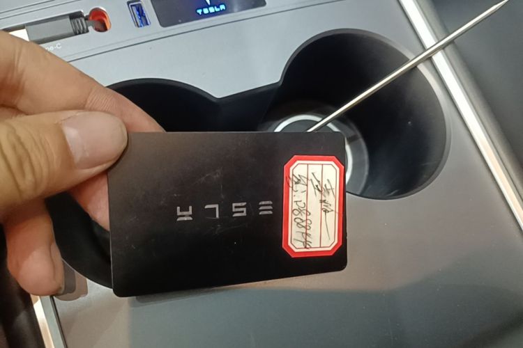 Tesla Model Y 2024 #9 Tesla Model Y 2024 изображение автомобиля #9