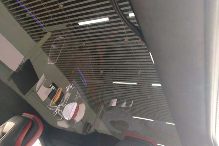 MI SU7 2024 image de voiture #18