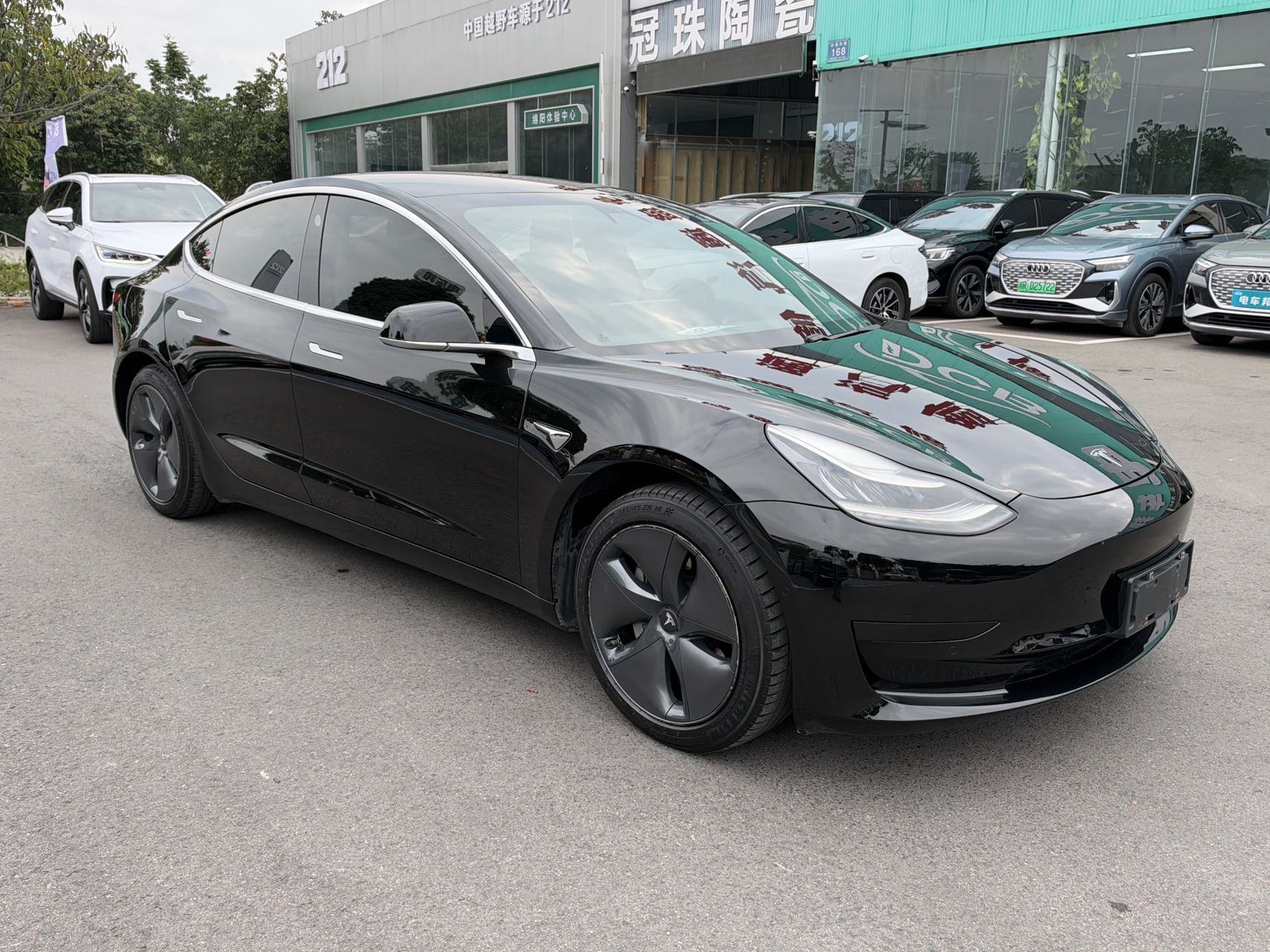 Tesla Model 3 2020 صورة سيارة #3