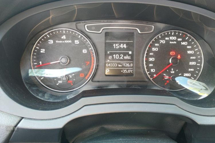 Audi Q3 2015 #14 Audi Q3 2015 car image #14