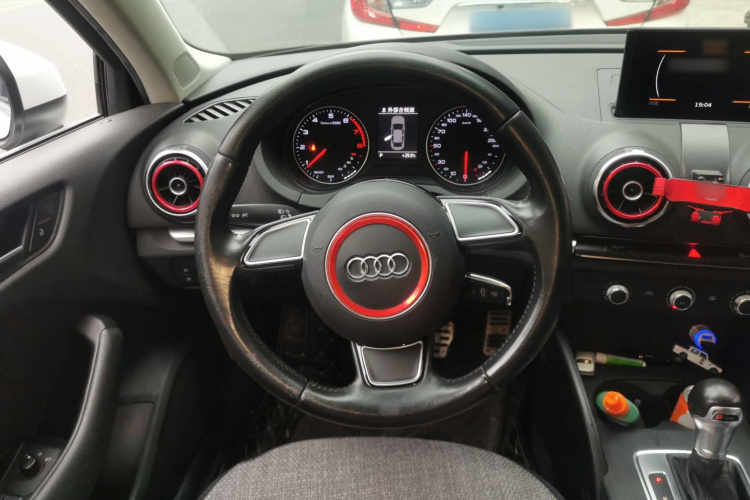 Audi A3 2017 car image #11