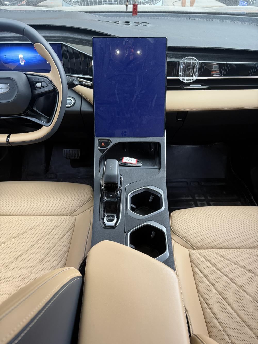 GEELY Boyue L 2023 صورة سيارة #8