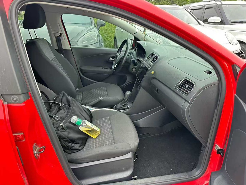 Volkswagen Polo 2019 car image #6