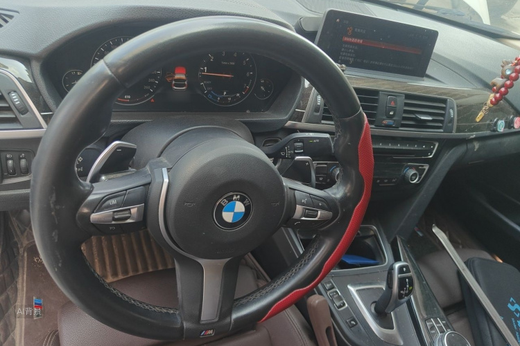 BMW 3 Series 2019 #12 BMW 3 Series 2019 car image #12