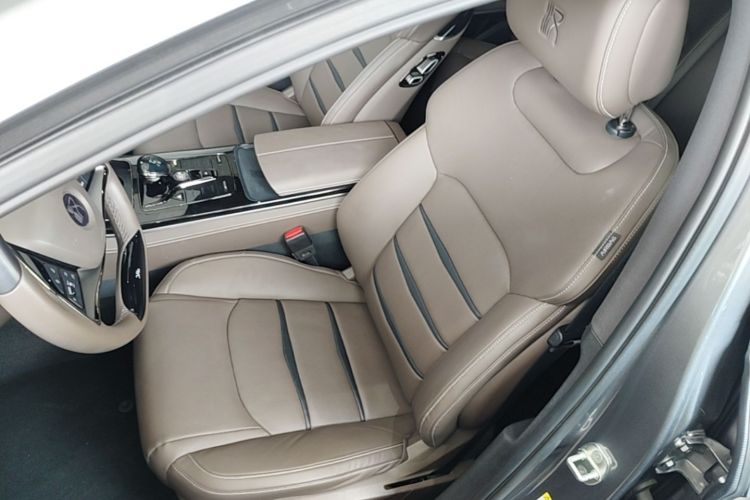 BYD Han 2023 car image #19