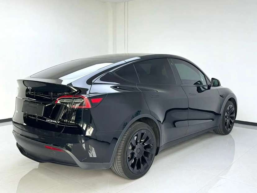 Tesla Model Y 2022 #6 Tesla Model Y 2022 car image #6
