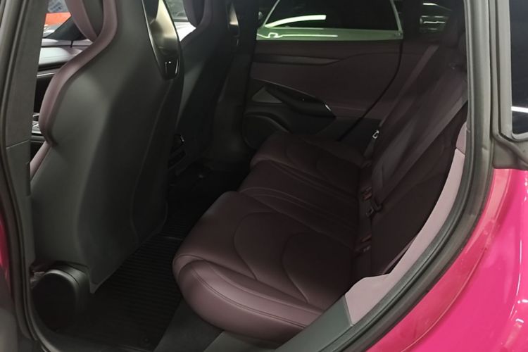 MI SU7 2025 car image #17