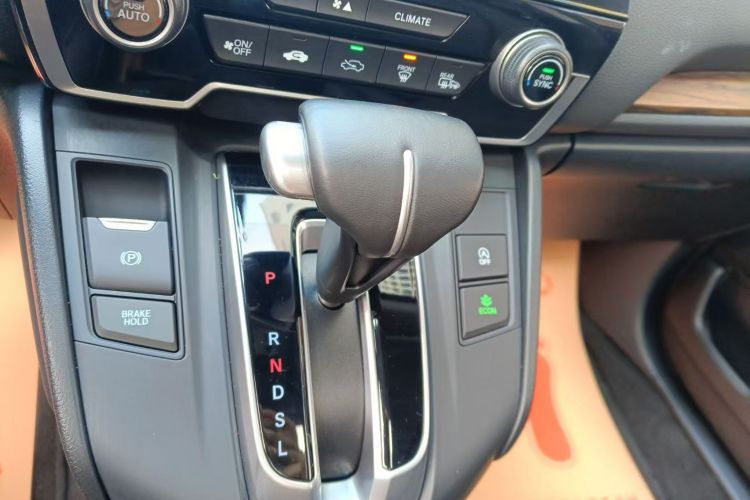 Honda CR-V 2018 #14 Honda CR-V 2018 car image #14