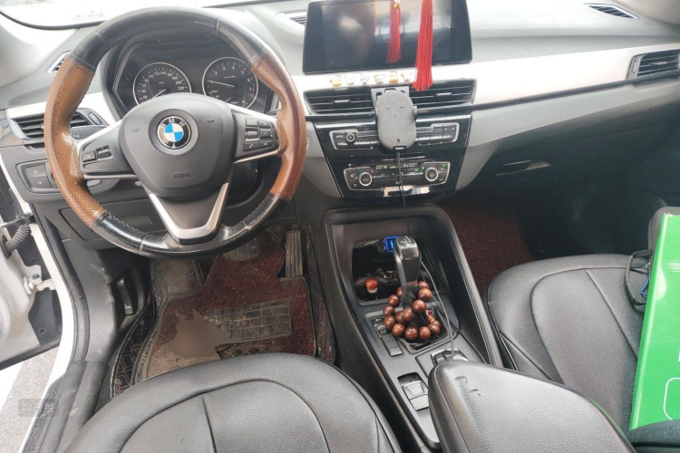 BMW X1 2018 #11 BMW X1 2018 car image #11