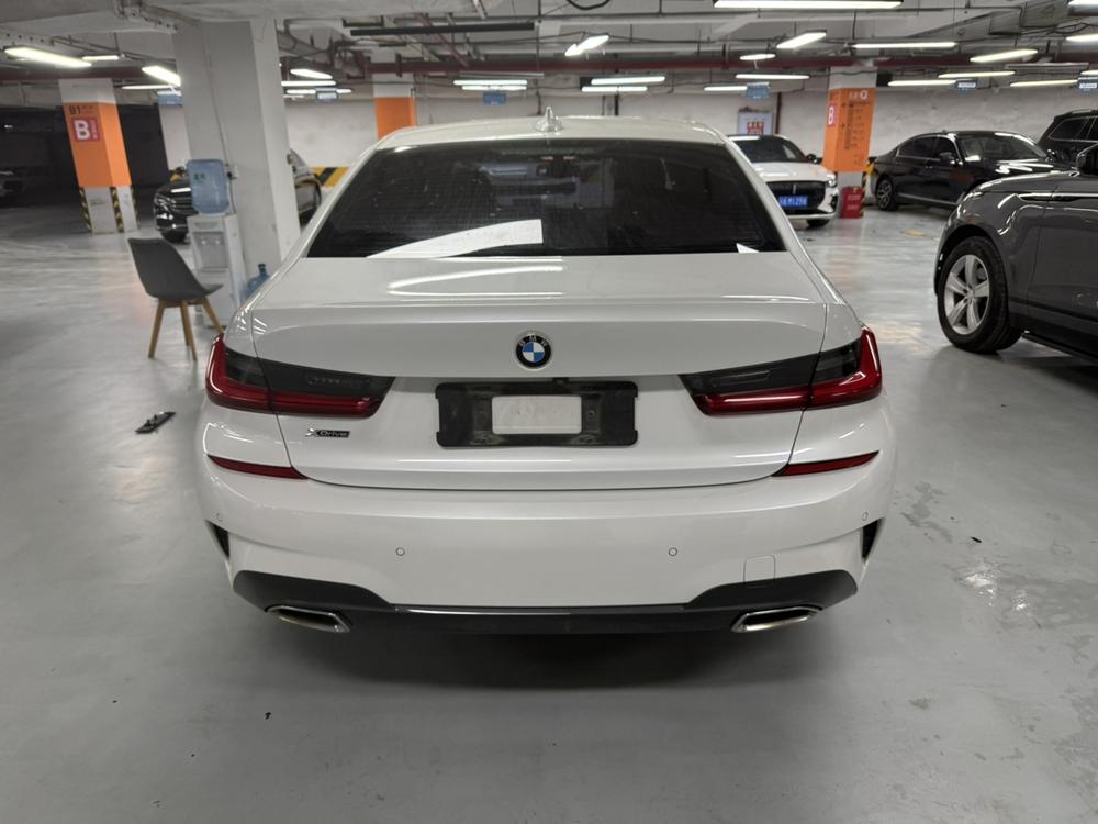 BMW 3 Series 2019 #5 BMW 3 Series 2019 car image #5