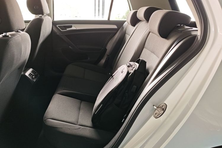 Volkswagen Golf 2019 #10 Volkswagen Golf 2019 car image #10