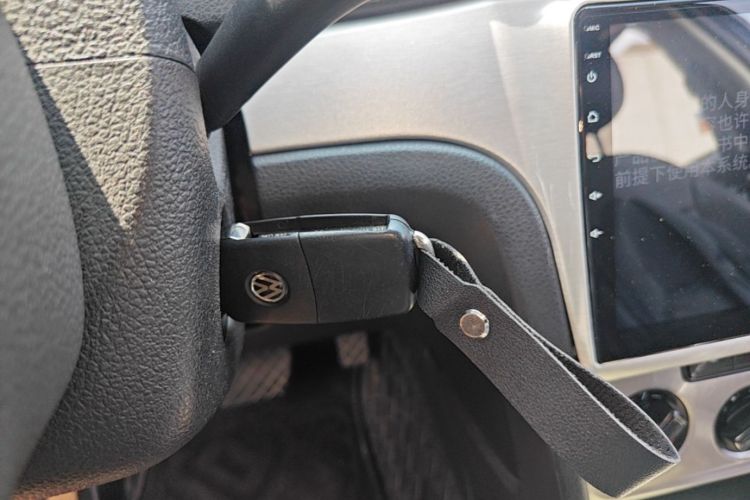 Volkswagen Lavida 2015 car image #14