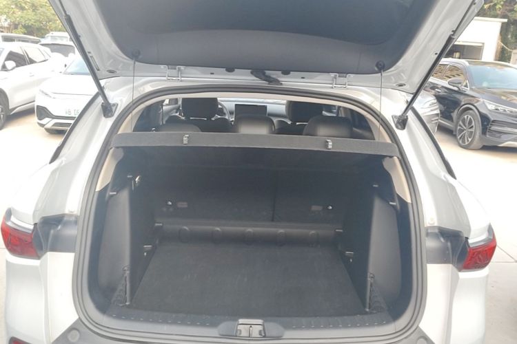 BYD Yuan Plus 2025 immagine di auto #19