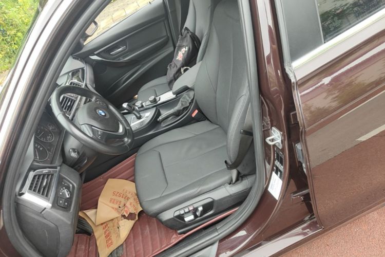 BMW 3 Series 2017 #15 BMW 3 Series 2017 car image #15