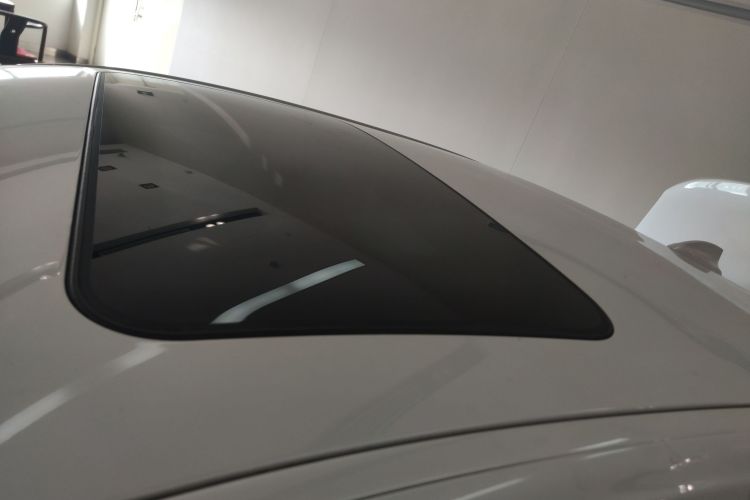 BMW 3 Series 2018 صورة سيارة #25