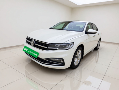 Volkswagen Bora 2021 immagine di auto 