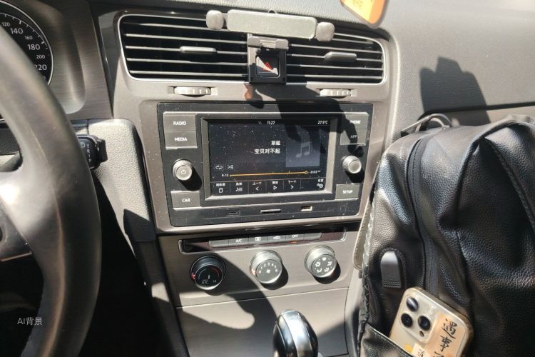 Volkswagen Golf 2016 car image #15