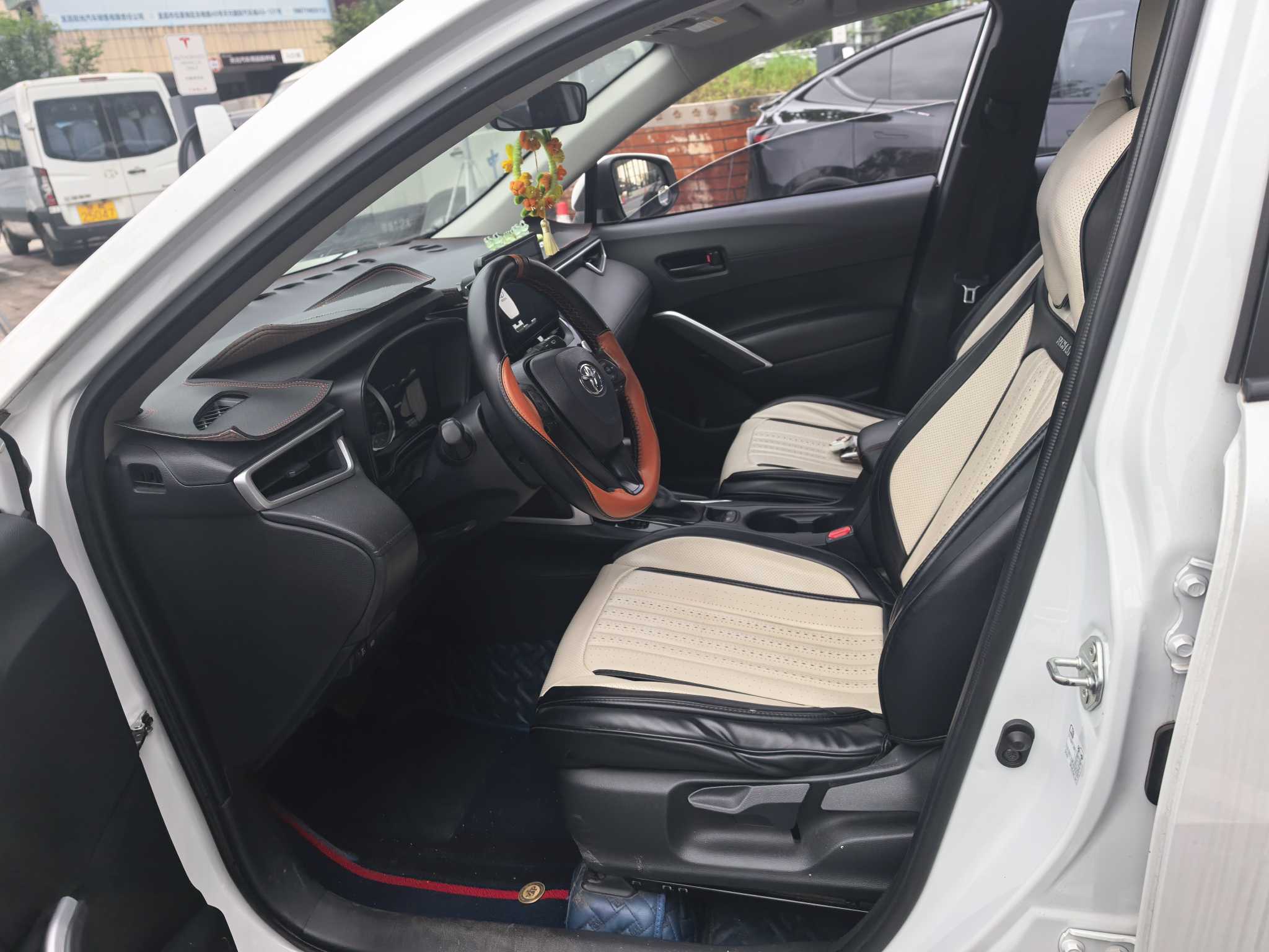 Toyota Corolla Cross 2022 immagine di auto #3