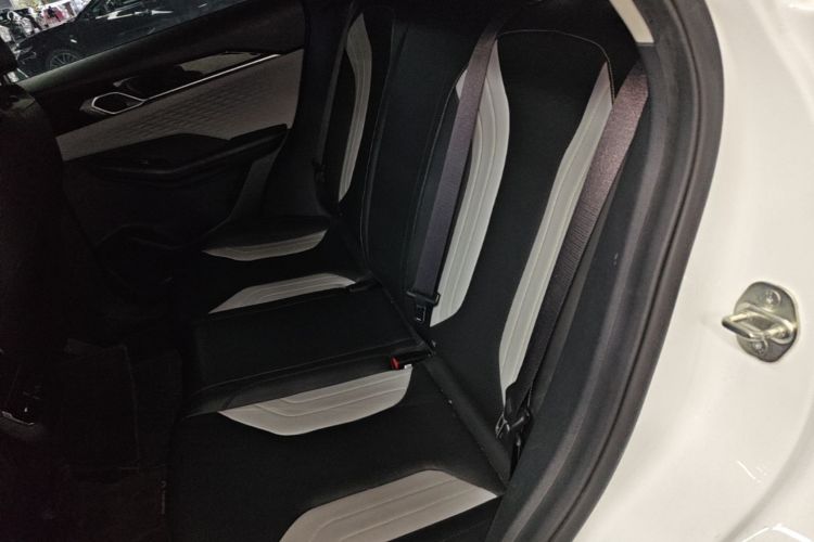 GEELY Coolray 2023 #17 GEELY Coolray 2023 car image #17