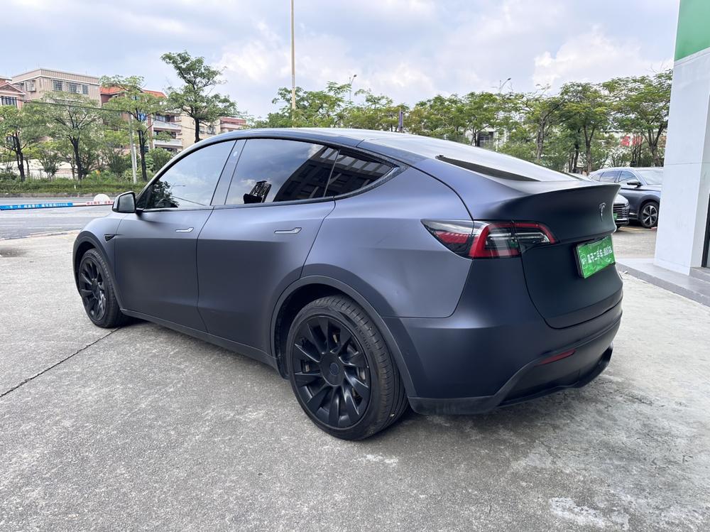 Tesla Model Y 2021 car image #5