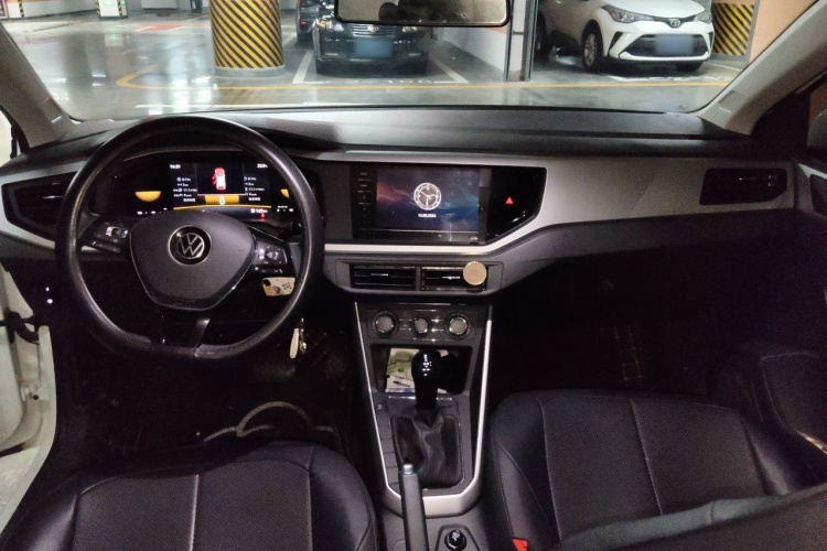 Volkswagen Polo 2023 car image #7