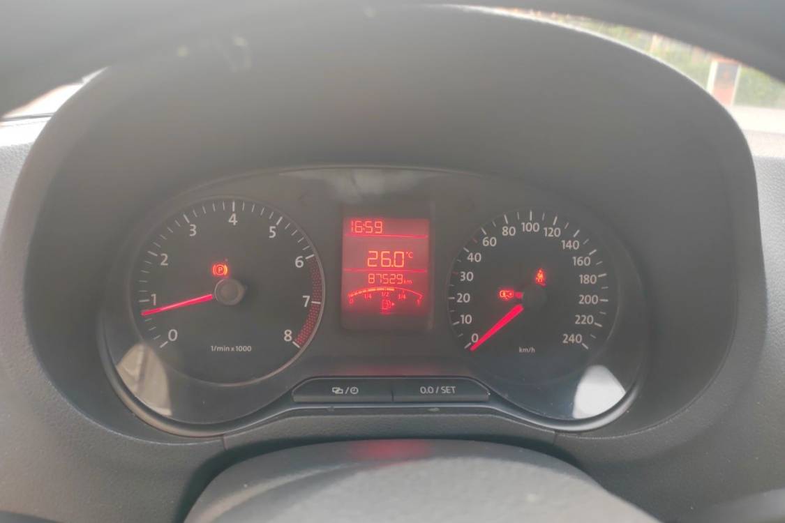 Volkswagen Polo 2013 car image #24