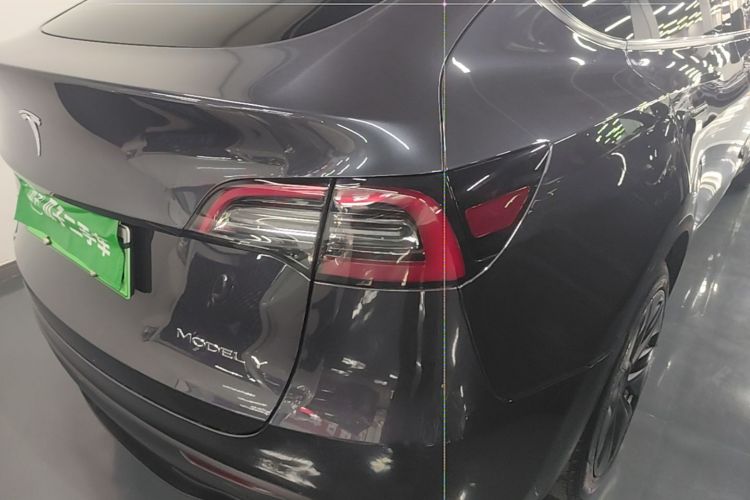 Tesla Model Y 2024 car image #8