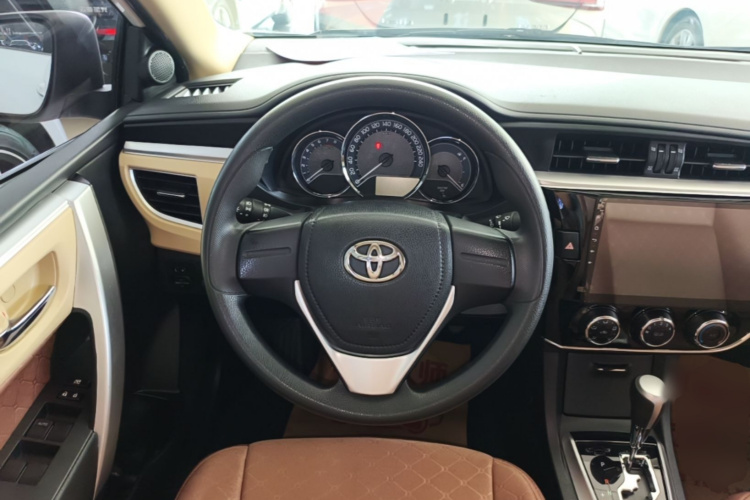 Toyota Corolla 2018 car image #11