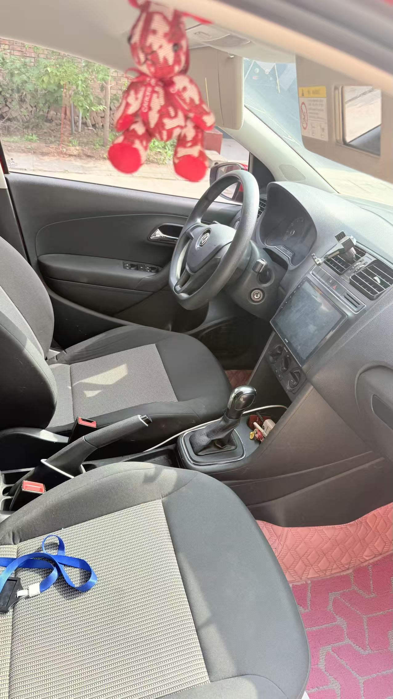 Volkswagen Polo 2018 car image #6