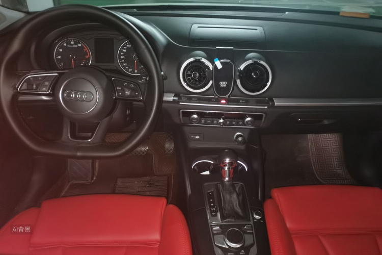 Audi A3 2019 car image #11