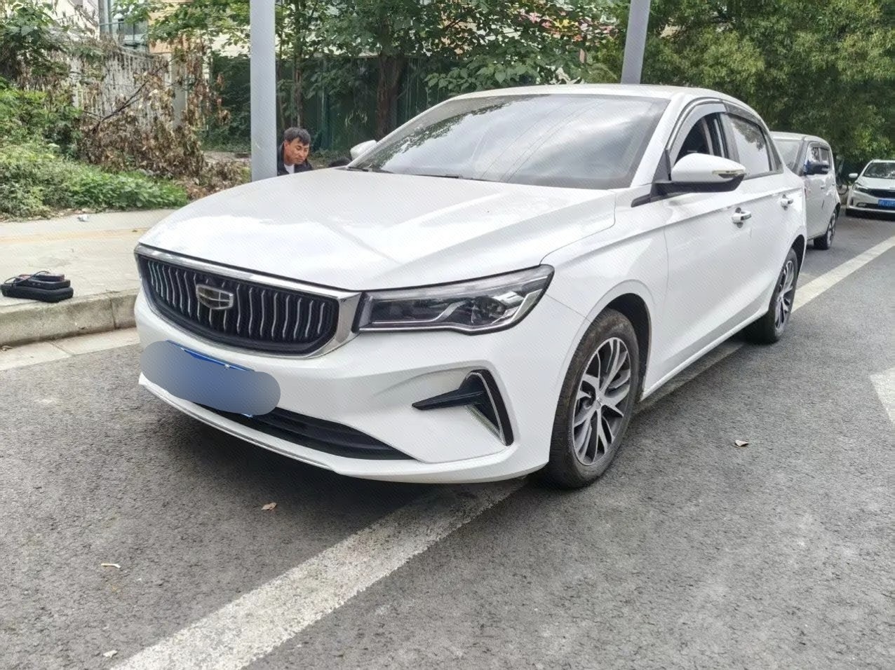 GEELY Emgrand 2023 image de voiture 