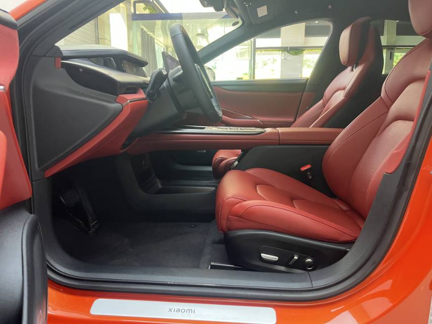 MI SU7 2025 imagen de coche #6