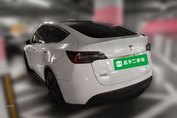 Tesla Model Y 2023 #5 Tesla Model Y 2023 car image #5