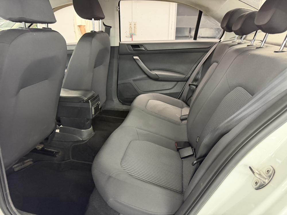 Volkswagen Santana 2021 car image #12