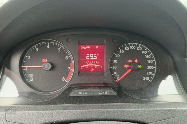 Volkswagen Santana 2017 car image #13