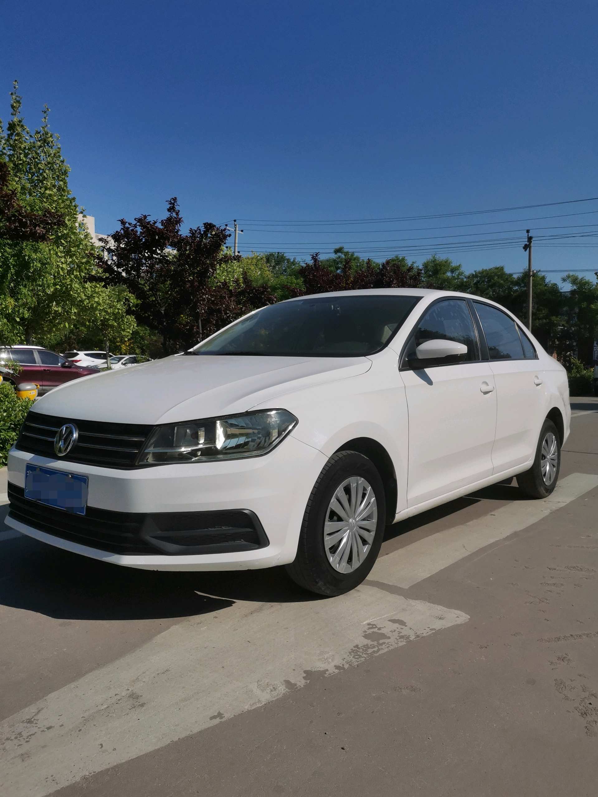 Volkswagen Santana 2020 car image 