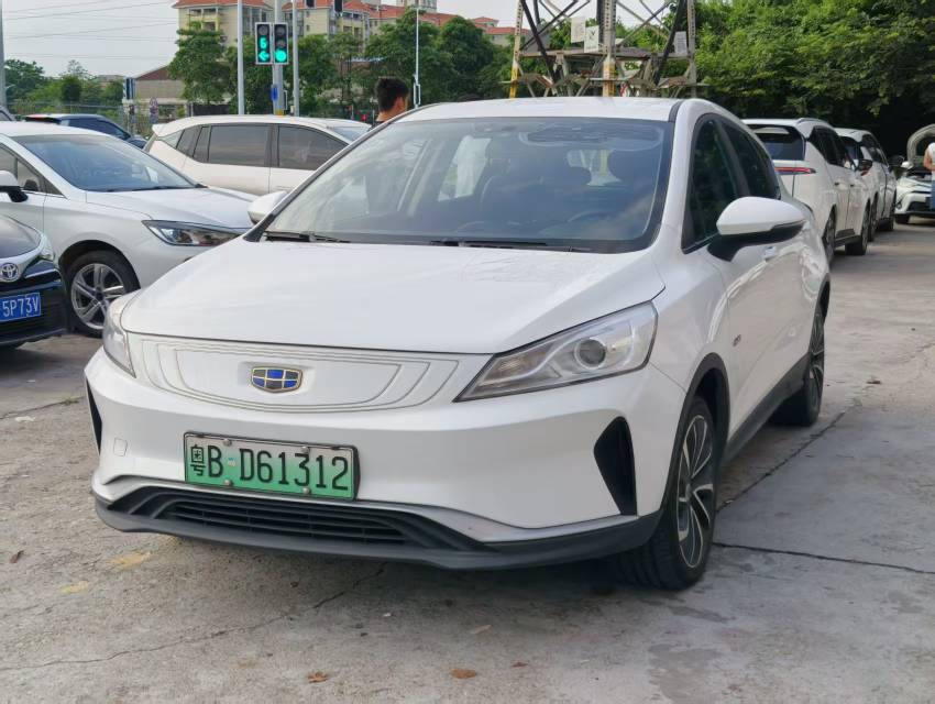 2020 2020 car image
