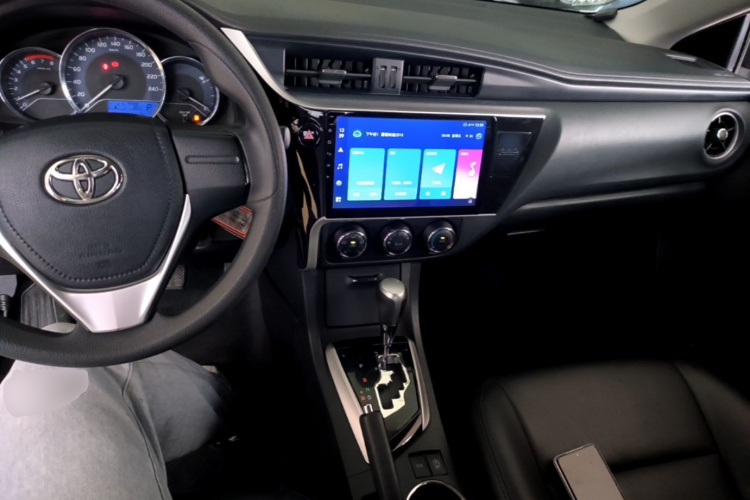Toyota Corolla 2017 car image #11