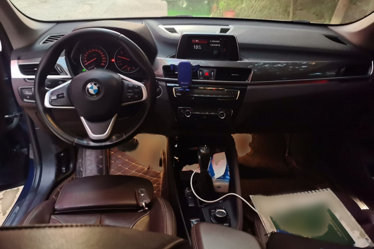 BMW X1 2018 #12 BMW X1 2018 car image #12